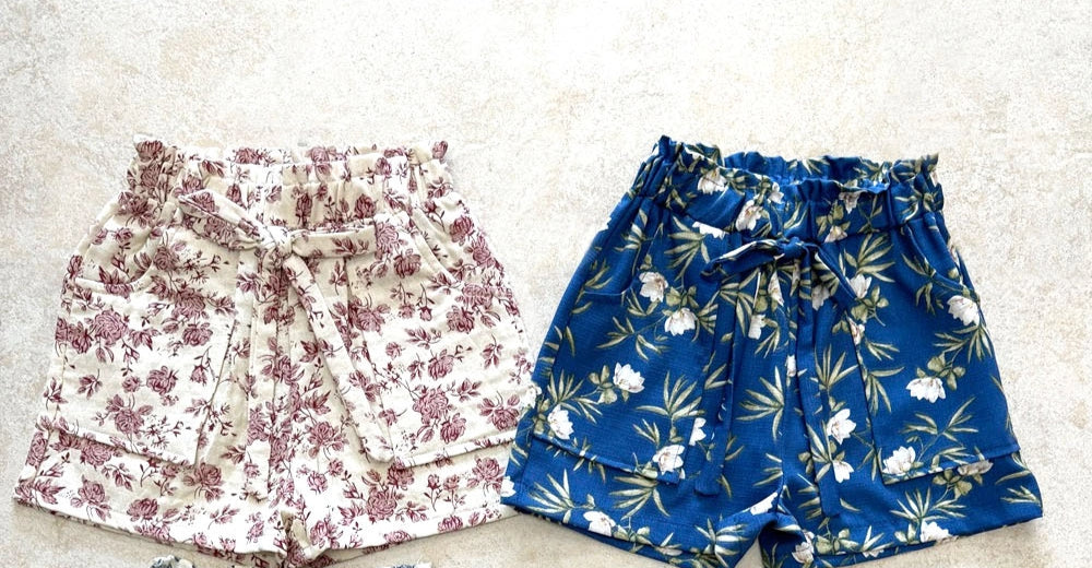Girls Linen Blend Flower Print Easy Shorts image 0